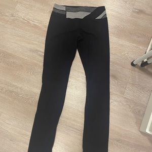 Long reversible lulu lemon yoga pants size 6